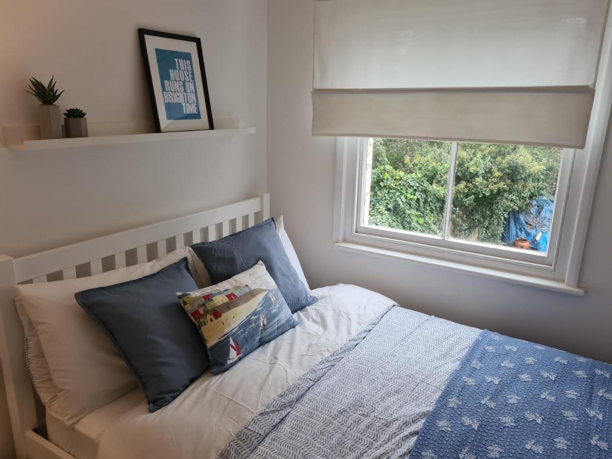 Centrally Located, Comfortable Apartment Near Station, Beach And North Laines Brighton Exterior photo